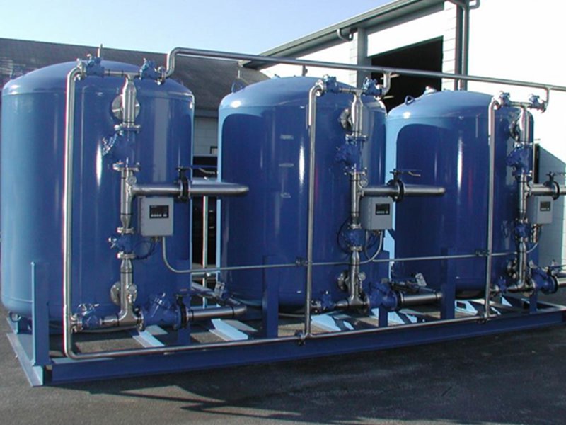 软化水设备的工作原理是什么？软化水设备进行原水的软化过程是什么？